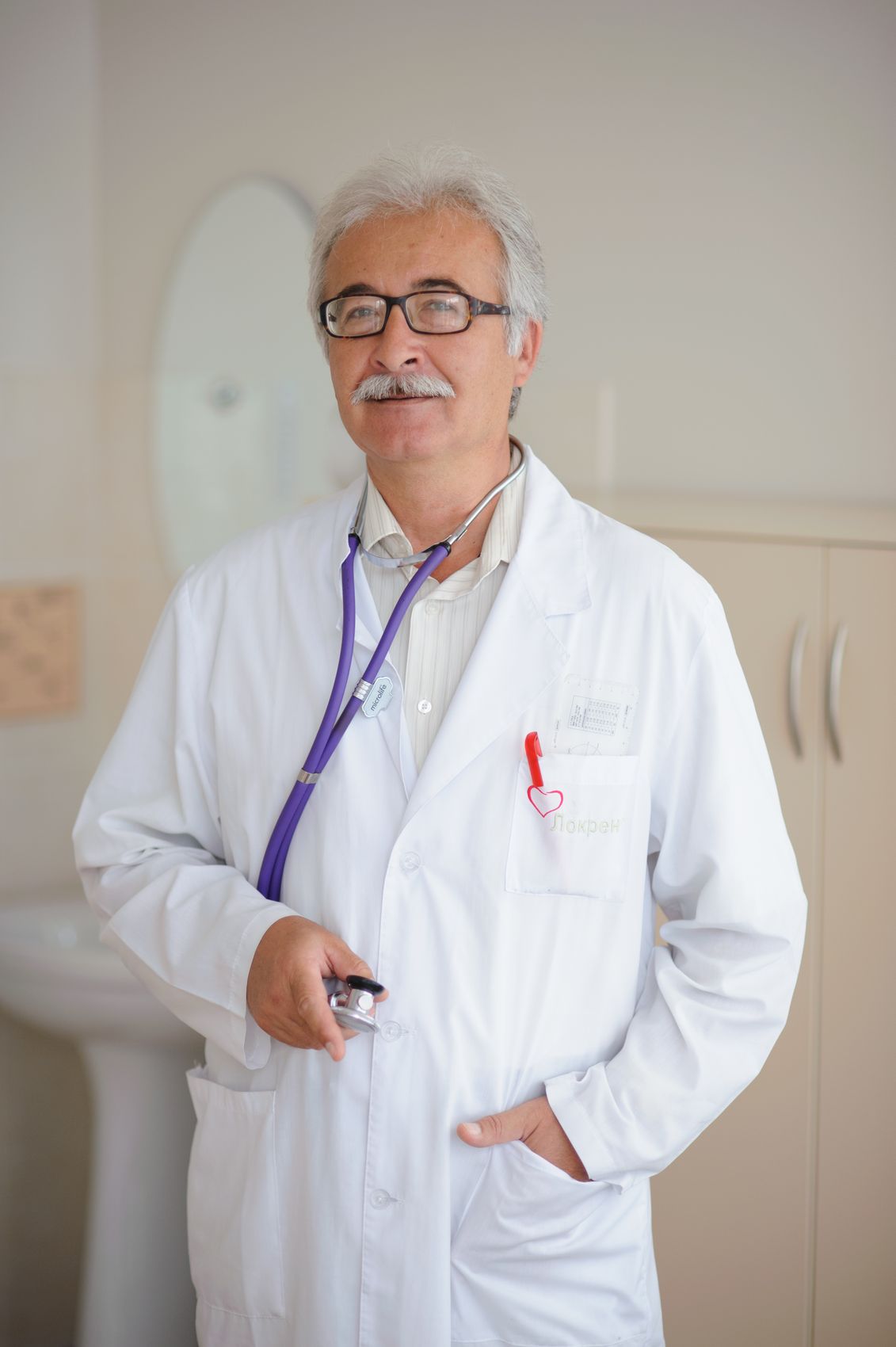 Врач клиники Генезис