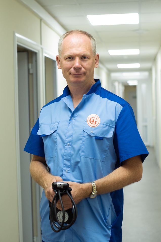 Врач клиники Генезис