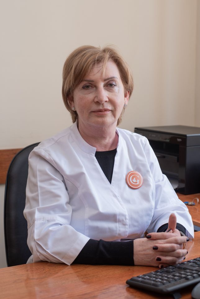 Врач клиники Генезис