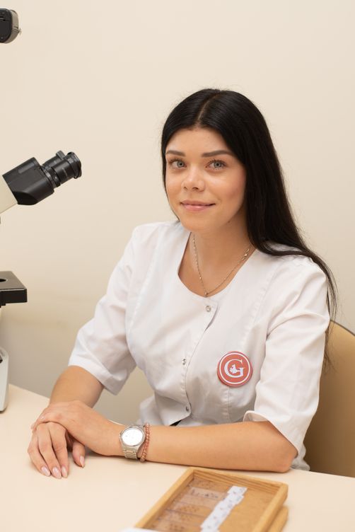 Врач клиники Генезис