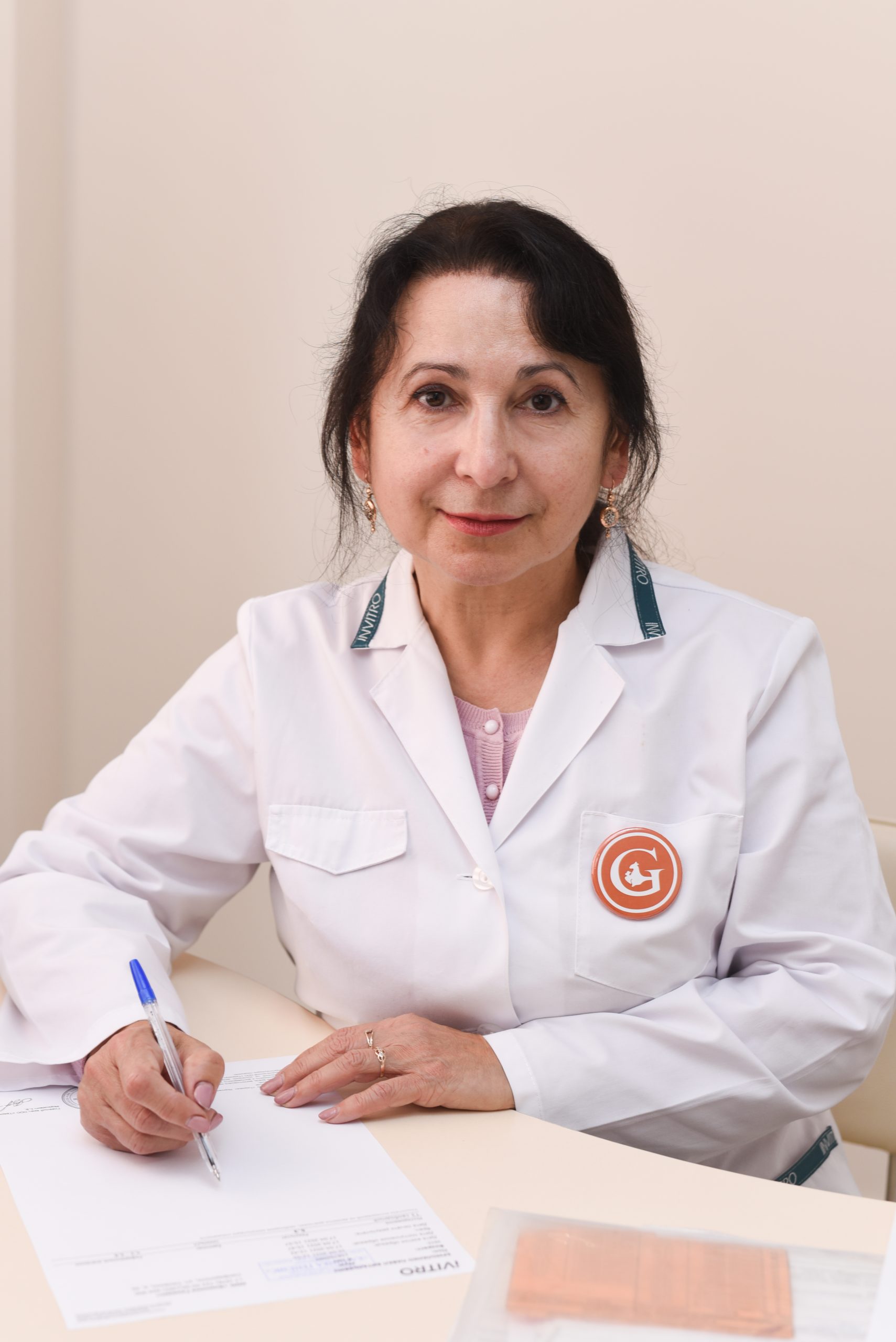 Врач клиники Генезис