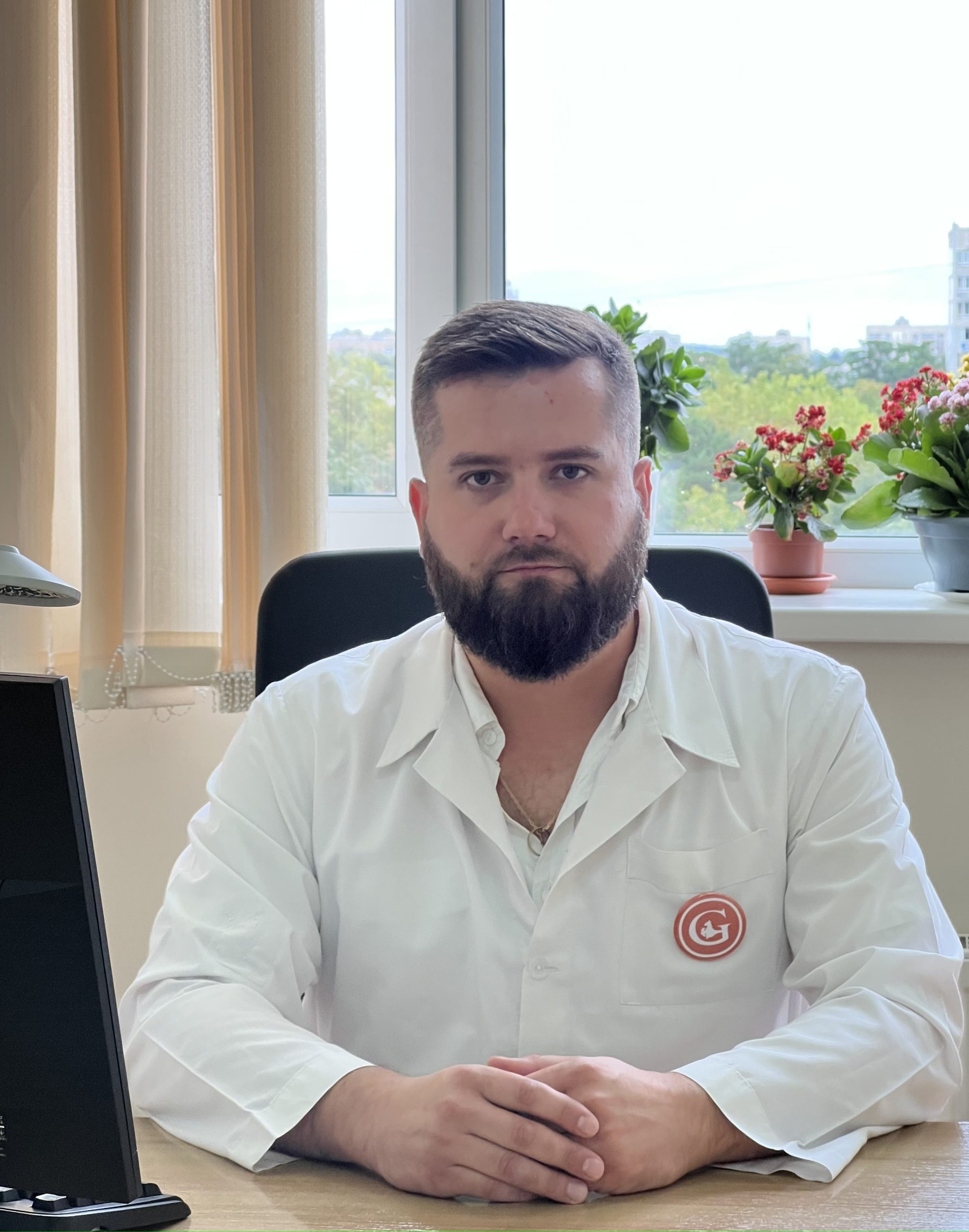 Врач клиники Генезис