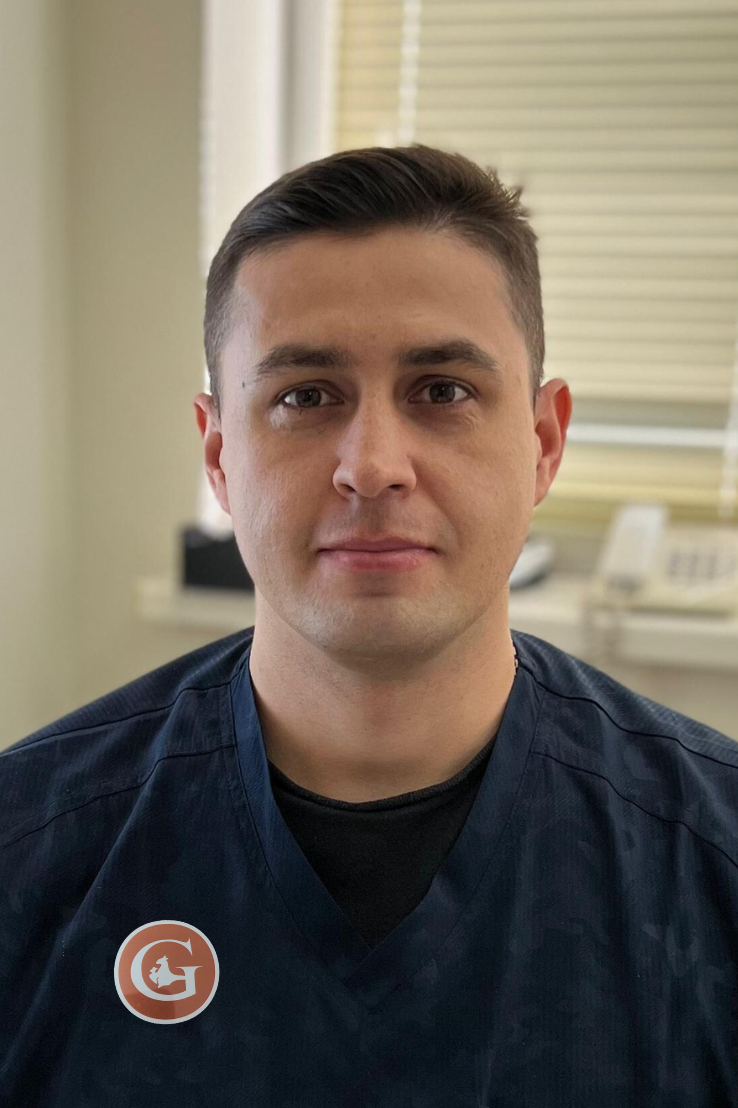 Врач клиники Генезис